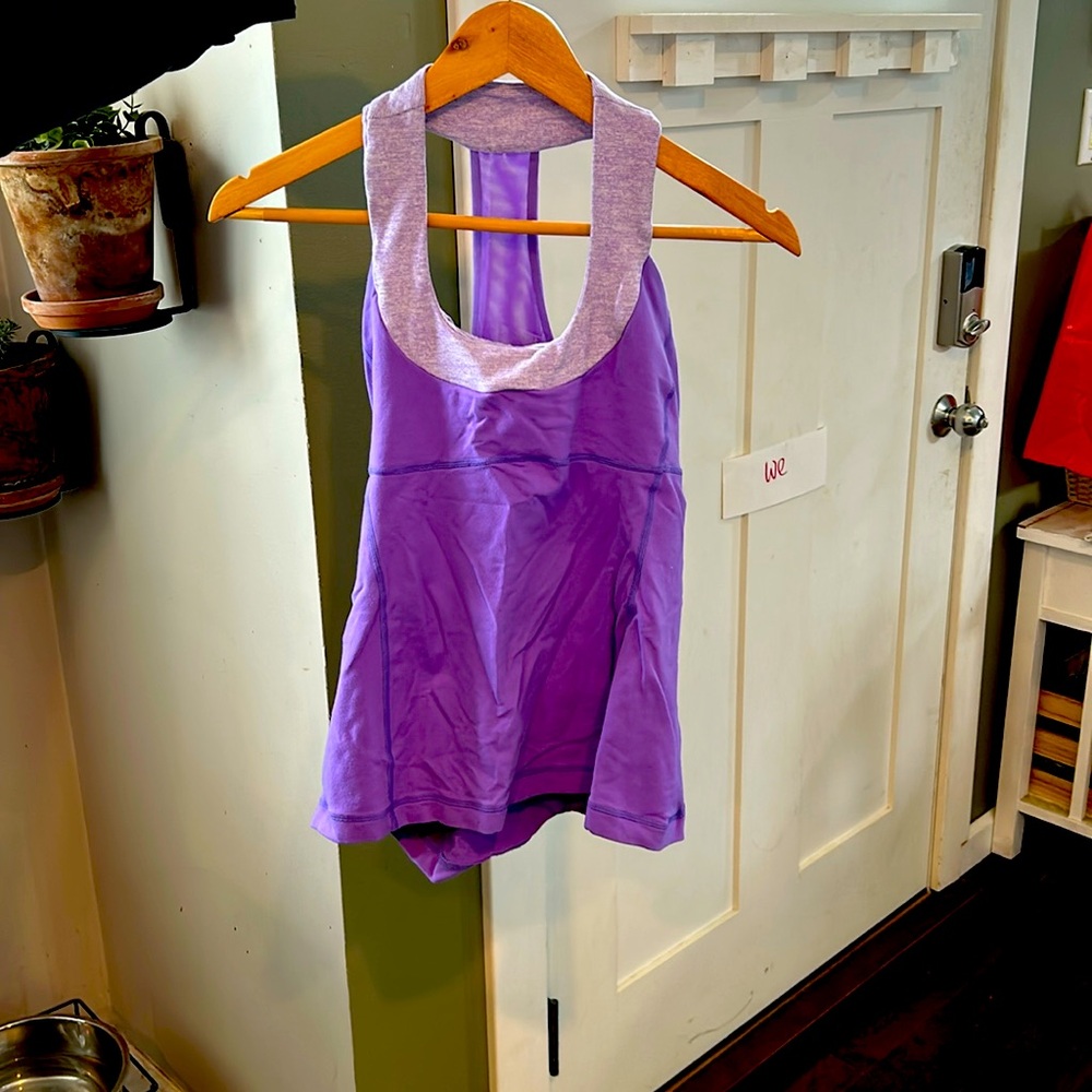 This is lululemon tank top with built in bra